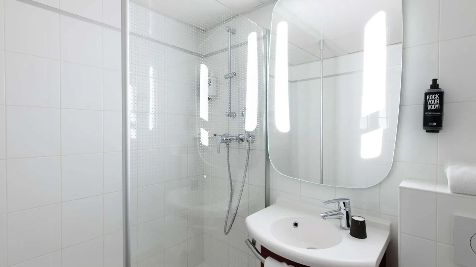 Hotel Ibis Paris Grands Boulevards Opera 9E